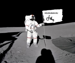 flag-on-moon.jpg