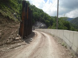 200 метров ремонтируемого участка дороги Лазаревское-Марьино.jpg (512.69 Кб) Просмотров: 71552 200 метров ремонтируемого участка дороги Лазаревское-Марьино.jpg